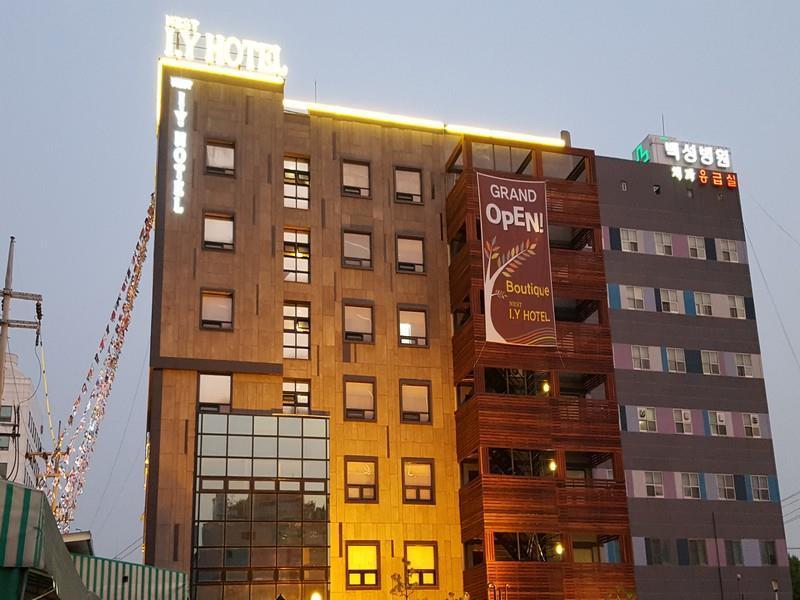 I.Y Hotel Szuvon Kültér fotó