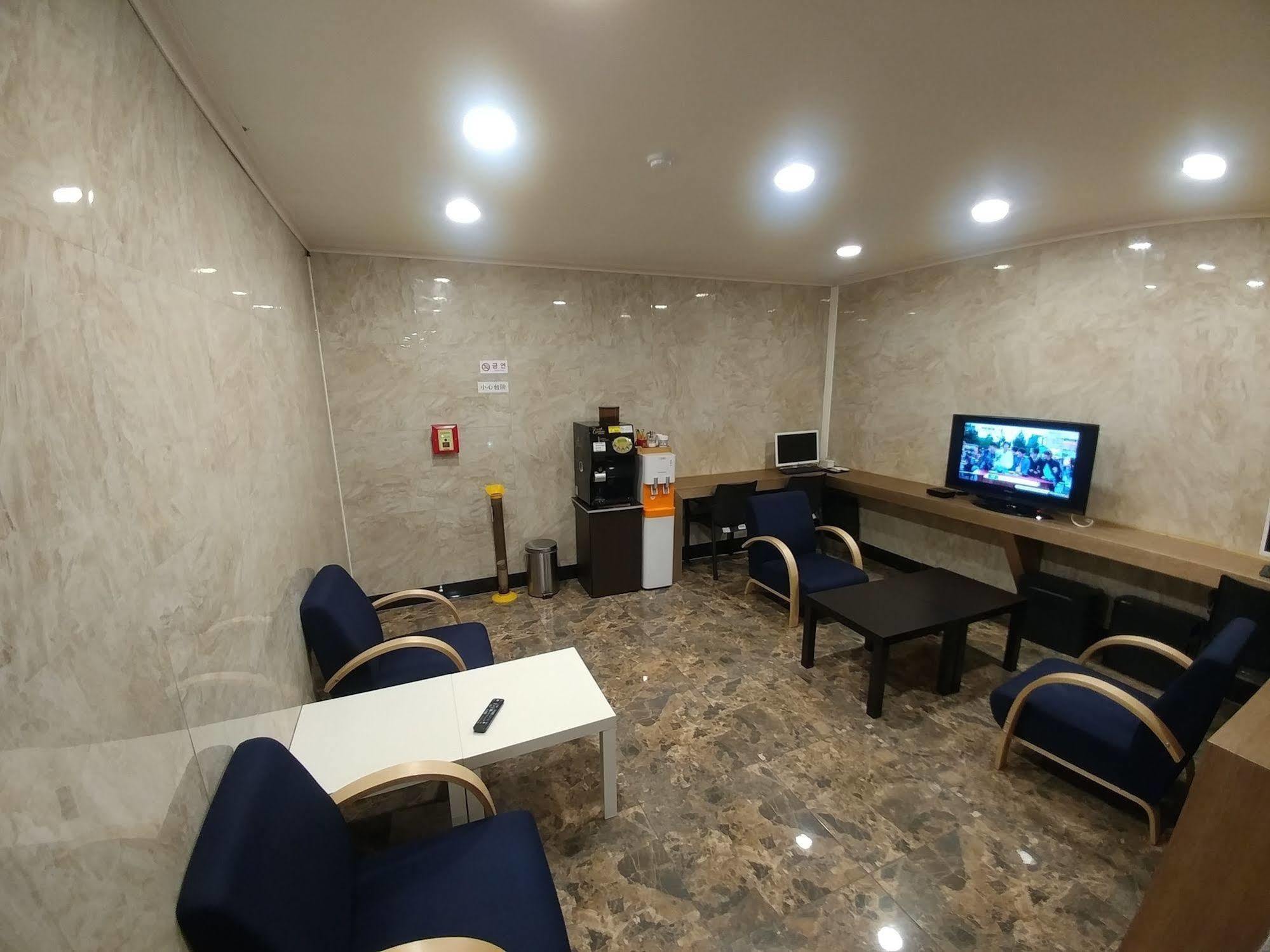 I.Y Hotel Szuvon Kültér fotó