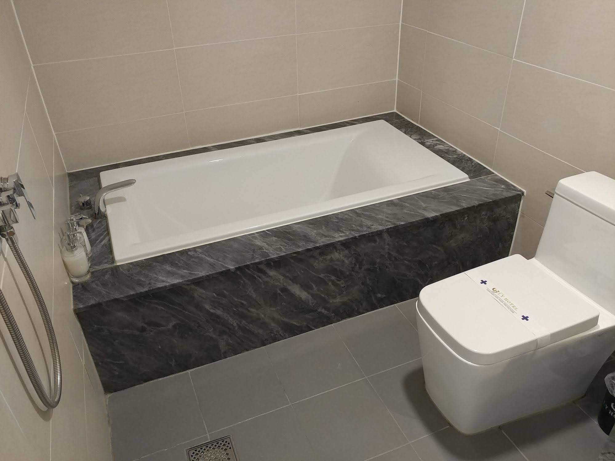 I.Y Hotel Szuvon Kültér fotó