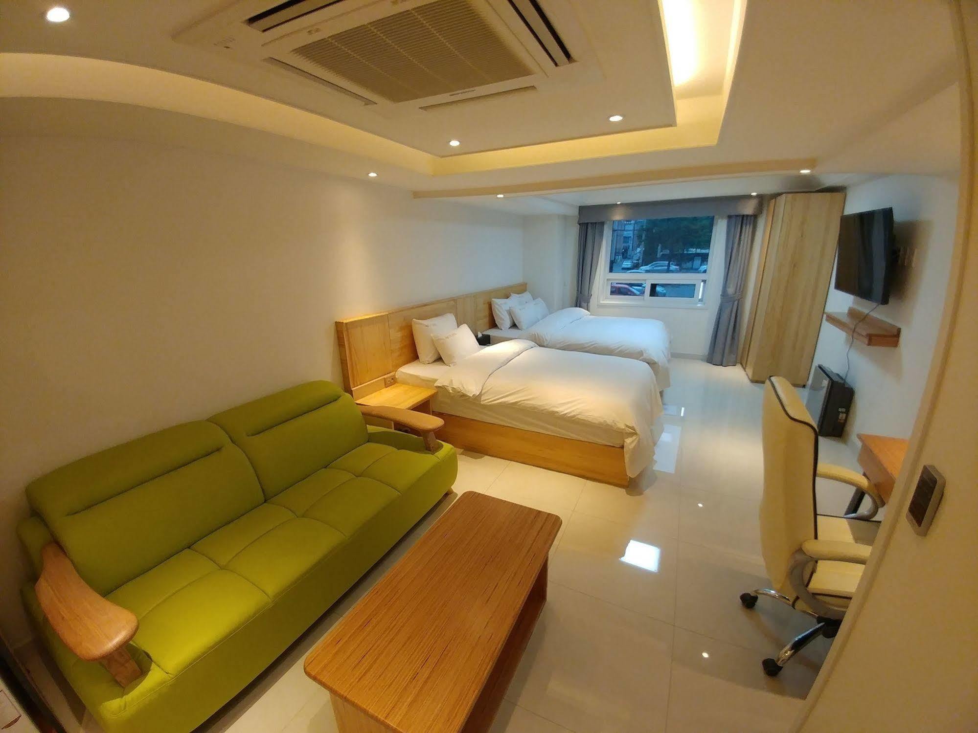 I.Y Hotel Szuvon Kültér fotó