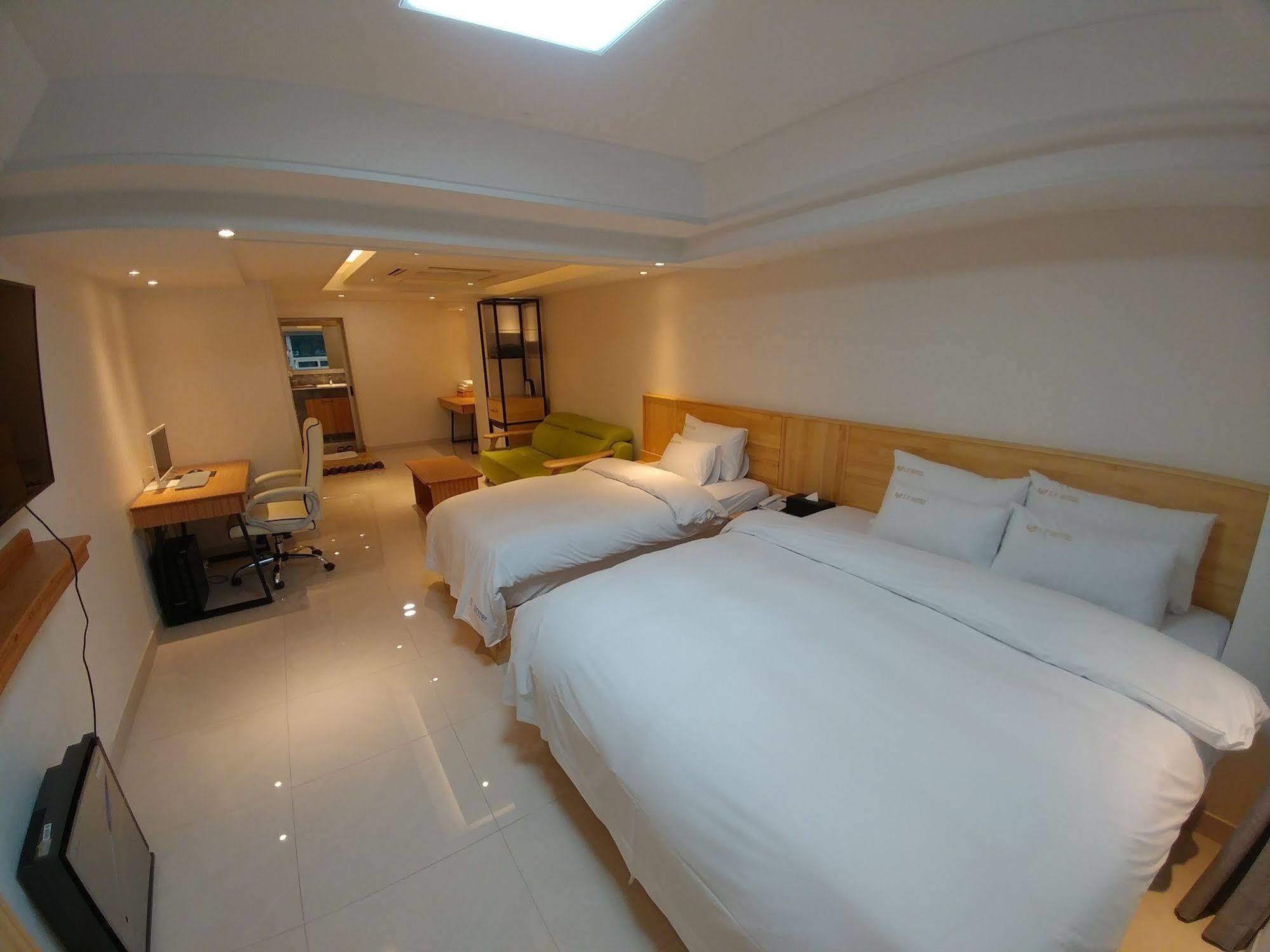 I.Y Hotel Szuvon Kültér fotó