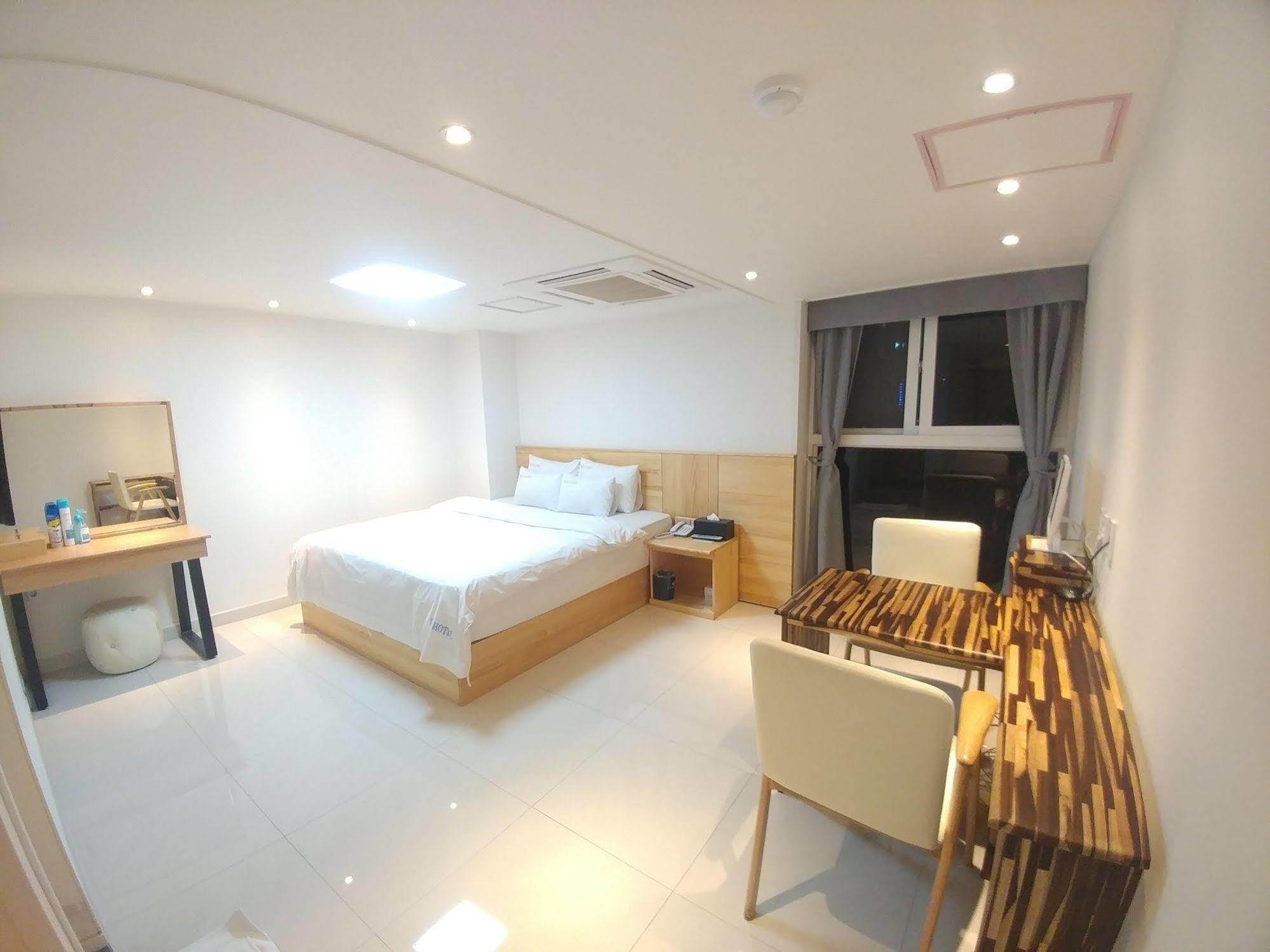 I.Y Hotel Szuvon Kültér fotó