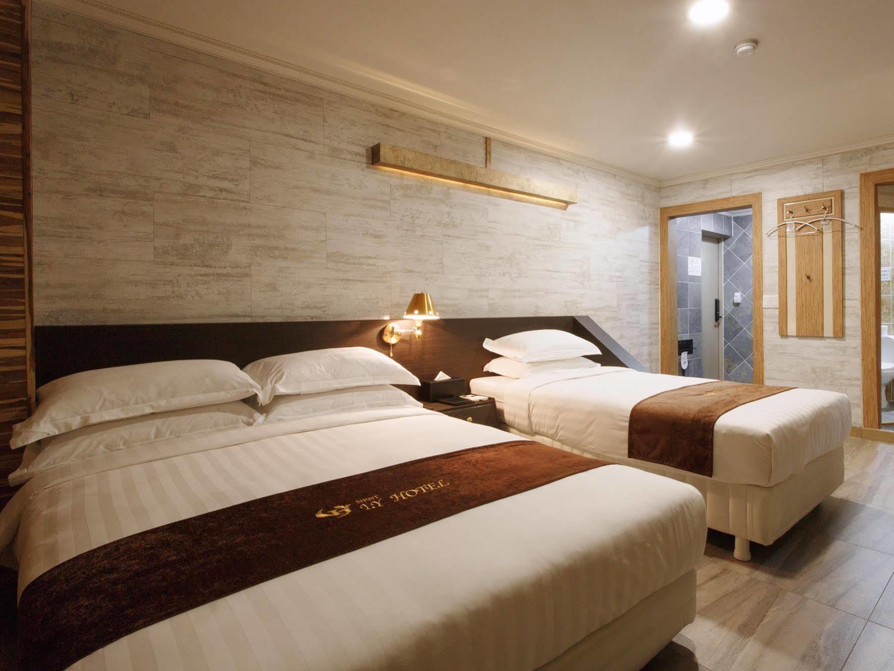 I.Y Hotel Szuvon Kültér fotó
