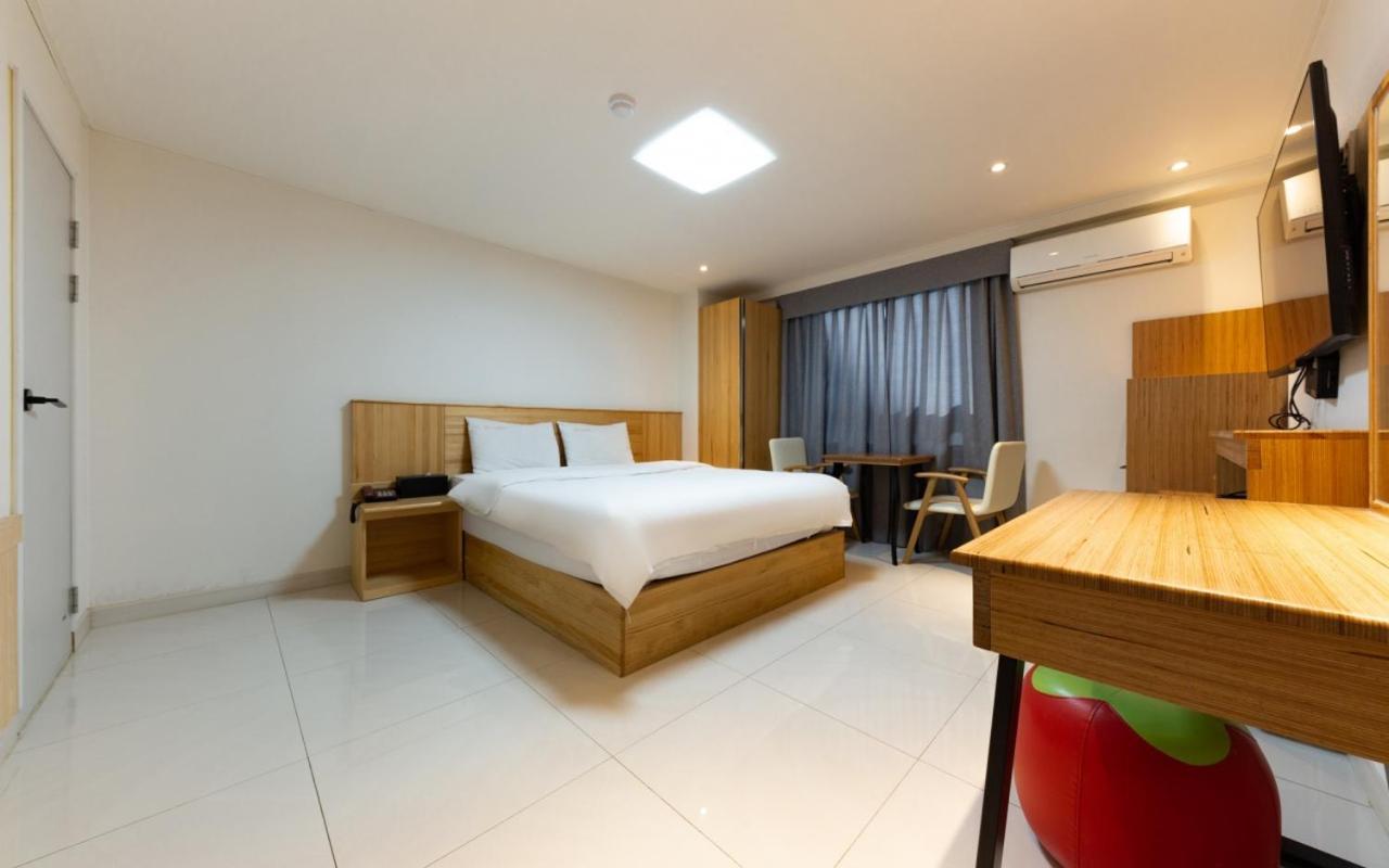I.Y Hotel Szuvon Kültér fotó