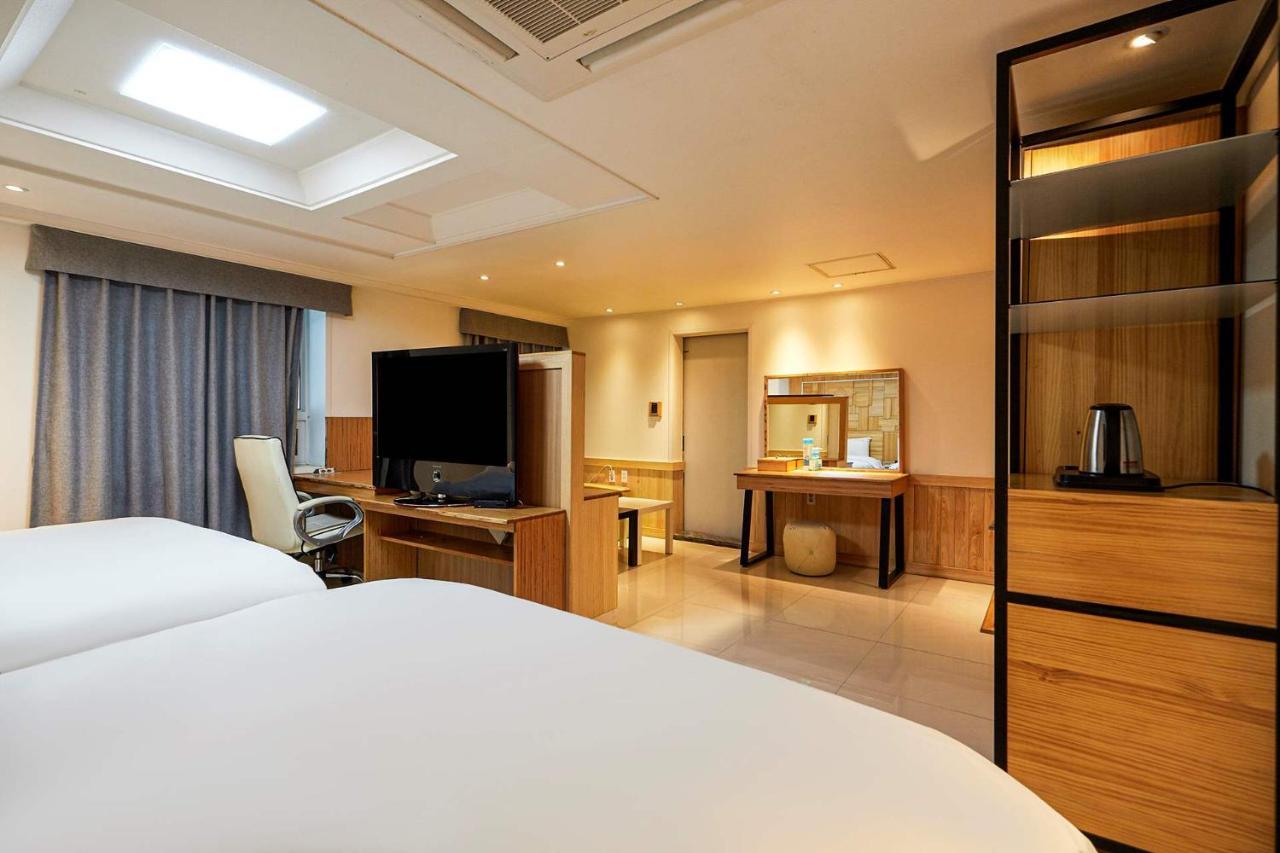I.Y Hotel Szuvon Kültér fotó