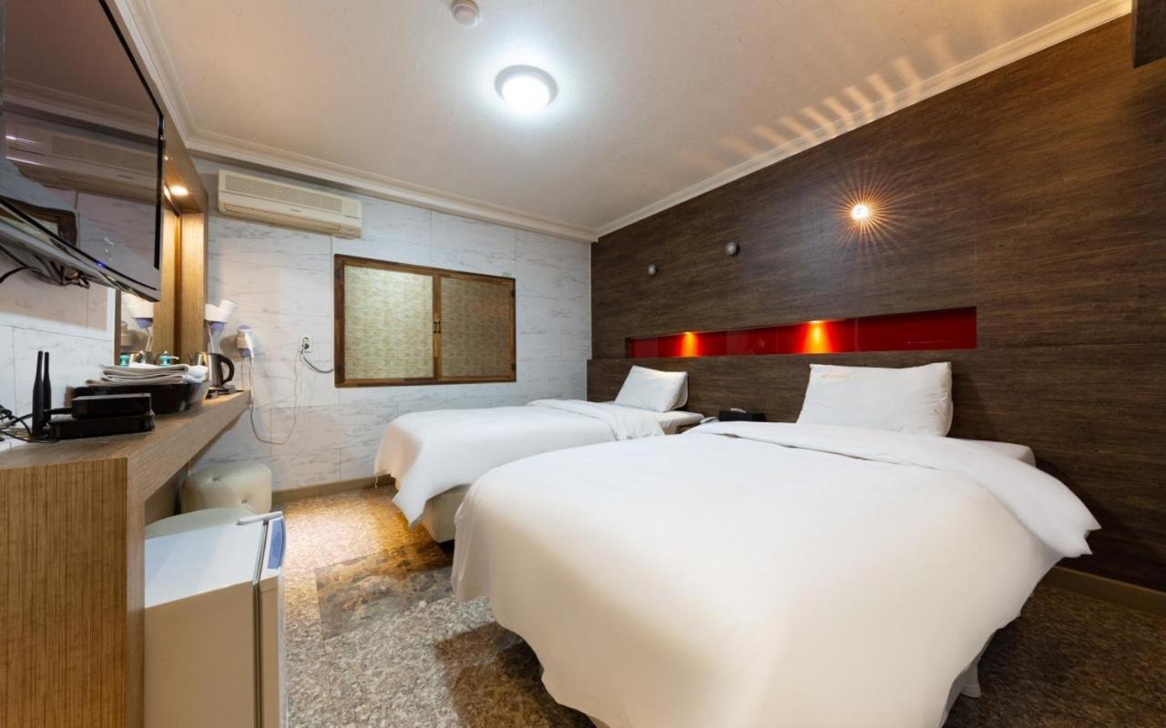 I.Y Hotel Szuvon Kültér fotó