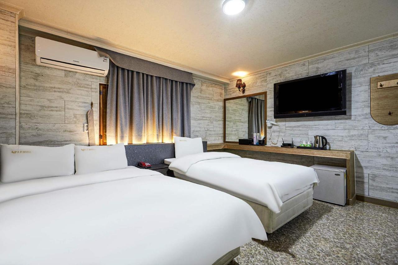 I.Y Hotel Szuvon Kültér fotó